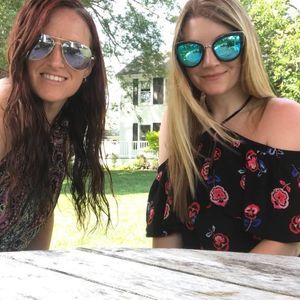 Meet your Posher, Janet